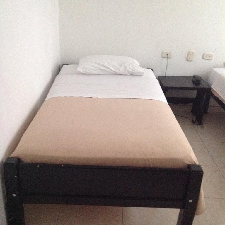 Hotel Calamo Plaza Pitalito Zimmer foto